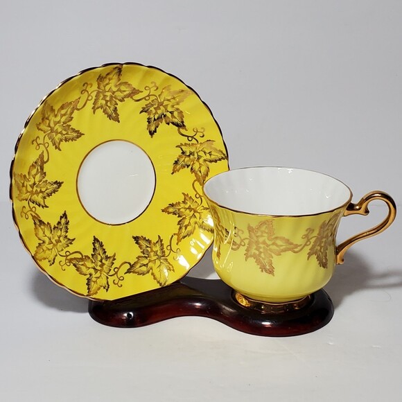 Sutherland H&M Teacup and Saucer Yellow Gold Leaves Vintage - Picture 4 of 8